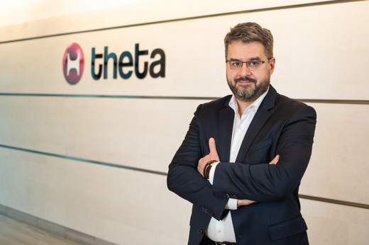 Theta Furniture & More are un nou Director General