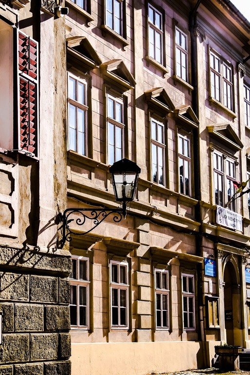 Criză de apartamente de închiriat la Târgu Mureș, după ce s-au înăsprit condițiile de creditare