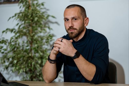 Interviu exclusiv! Vlad Baloșin, Arhitect fondator METRIK: Resuscitarea patrimoniului și dezvoltarea pe industrial, abordarea lui 2024