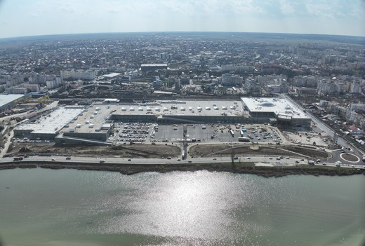 FOTO Un nou mall a fost deschis în România