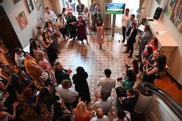 WIN Gallery vă invită să descoperiți „Cultul Detaliului”, noua expoziție personală a lui Horia M. Roșca, un remarcabil artist de origine română stabilit in Germania de peste trei decenii