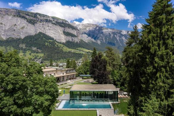 ULTIMA ORĂ FOTO Frații Pavăl, proprietarii Dedeman, au cumpărat unul dintre cele mai mari complexuri hoteliere din Elveția 