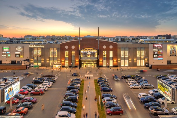 FOTO NEPI Rockcastle achiziționează un centru comercial din Polonia pentru 373 milioane de euro