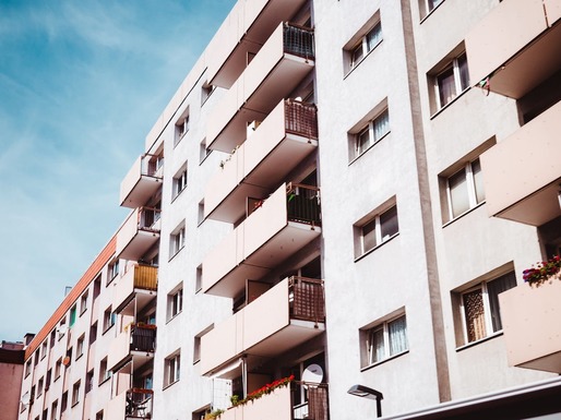 HARTĂ - 2025 începe cu surprize imobiliare. Prețurile la case ating un nou record în cel mai scump oraș din țară. Evoluții spectaculoase în alte zone