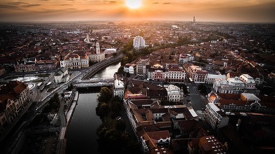 GRAFICE Estul și vestul țării trag piața imobiliară în direcții diferite: Cum arată diferențele de preț 