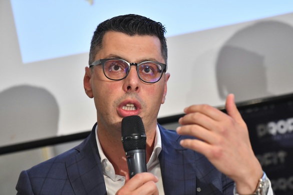 VIDEO Conferința Profit.ro - Piața imobiliară Ediția a V-a. Prețuri mai mari la locuințe și chirii crescute pentru sediile de firmă. Accelerează construcția de parcuri de retail