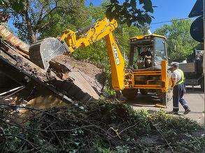 Primăria Sectorului 1 al Capitalei a început demolarea construcțiilor ilegale de pe domeniul public