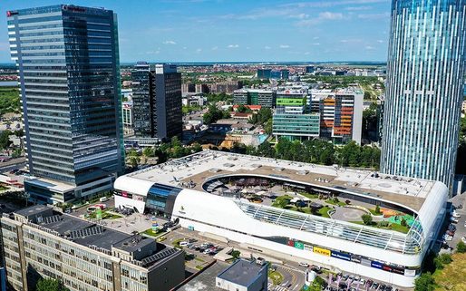 Un consorțiu de bănci împrumută cel mai mare investitor imobiliar din România