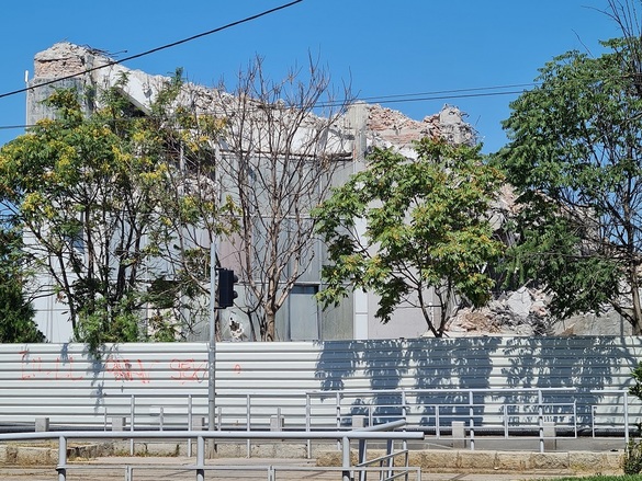 Demolarea fostului sediu BCR din spatele AFI Cotroceni