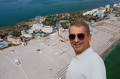 EXCLUSIV FOTO Ultimul hotel construit în Mamaia de regimul comunist și primul privatizat pe litoral: Familia Zahiu a început vânzările la prima sa investiție imobiliară 
