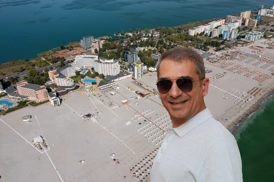 EXCLUSIV FOTO Ultimul hotel construit în Mamaia de regimul comunist și primul privatizat pe litoral: Familia Zahiu a început vânzările la prima sa investiție imobiliară 