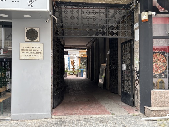 FOTO Clădirea în care Eminescu a lucrat ca redactor la ziarul Timpul, pusă în vânzare de Guvernul Bolojan. Prețul cerut 