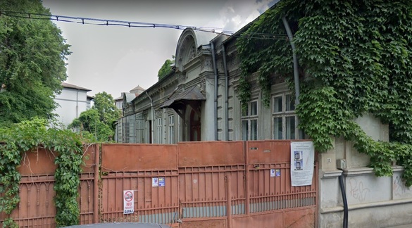 Casa veche ce va fi integrată în proiect