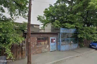 FOTO Unul din cei mai activi cumpărători de fabrici din România desființează vechi hale și vine cu un proiect rezidențial 