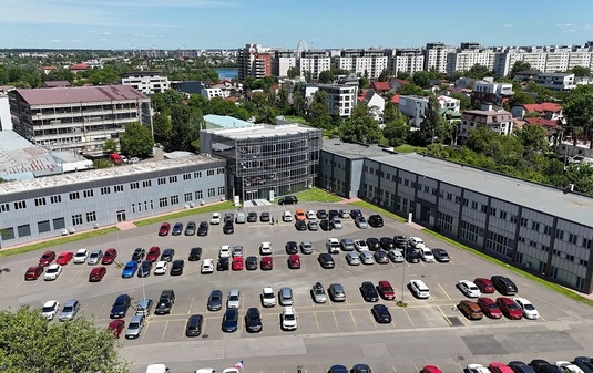 FOTO Medicarom, cel mai mare producător de software medical din România, pregătește demolarea platformei sale din cartierul Tei