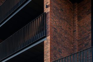 BrickLofts: reinterpretarea spațiilor industriale în locuințe urbane cu identitate