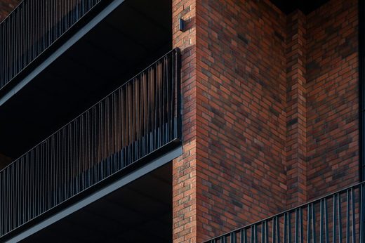 BrickLofts: reinterpretarea spațiilor industriale în locuințe urbane cu identitate