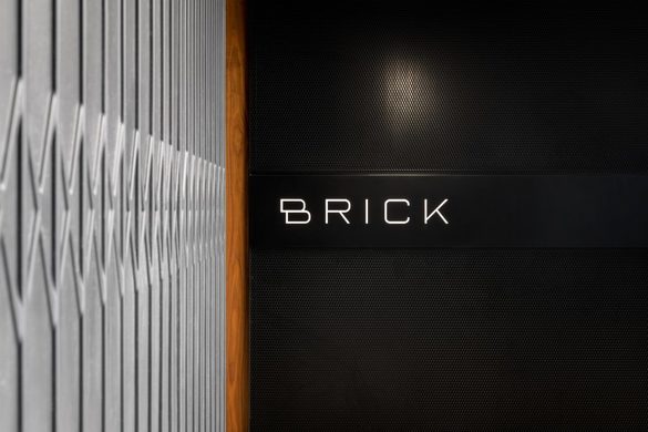 BrickLofts: reinterpretarea spațiilor industriale în locuințe urbane cu identitate