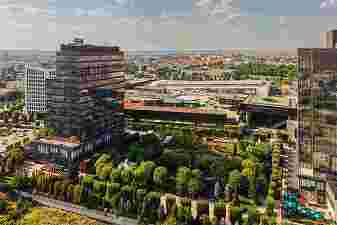 IULIUS a publicat Raportul de Sustenabilitate 2024: energie 100% verde în activele operaționale și o abordare nouă în regenerare urbană