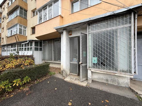 CEC Bank scoate la vânzare două sucursale prin licitație FOTO