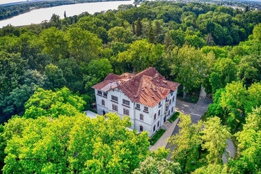 EXCLUSIV VIDEO Domeniul Știrbey, deținut de o apropiată a familiei lui Dan Voiculescu, se transformă. Vor fi 3 pavilioane dedicate evenimentelor și case pentru cazare