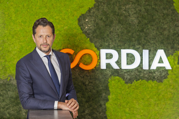 FOTO Investiție în România - Unul dintre cei mai bogați unguri cumpără un teren lângă București Mall și ridică un ansamblu imobiliar