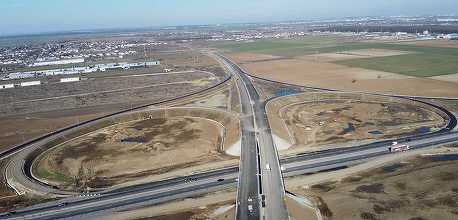 Constructorii greci se extind puternic în România, atrași de contractele atribuite la licitații