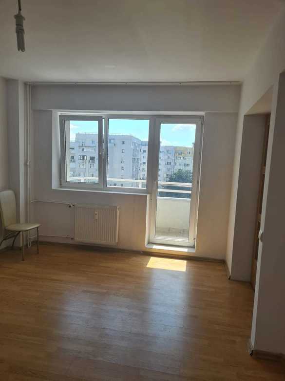 Apartamentele de stat din București, la control: Se dădeau din pix!