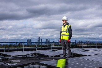 Panouri solare și pompe de căldură la toate locuințele noi din Marea Britanie