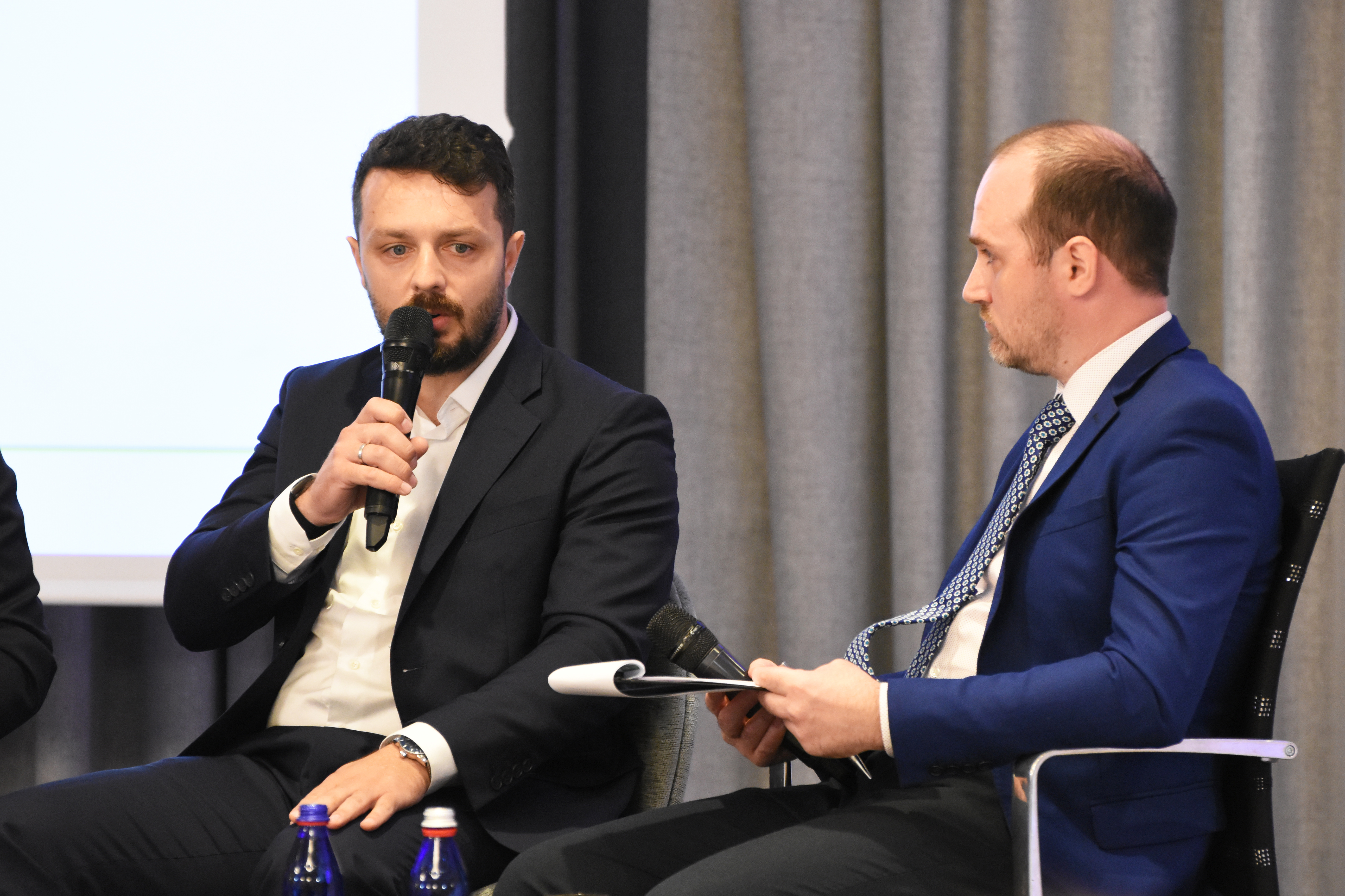 VIDEO Presiuni asupra pieței imobiliare. Adrian Stoichină, Co-CEO Prima Development Group: Nu prea vedem o variantă în care nu vor crește prețurile. Este posibil să fie oricât de rău - Conferința Profit.ro Imobiliare