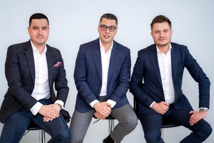 Razvan Crainiceanu, Gabriel Voicu, Victor Vremera