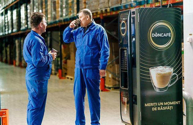 EXCLUSIV FOTO Operațiune în România. Producătorul Doncafé și Amigo a decis să mute și să restrângă amprenta fabricii. Mută fabrica din București în Ștefănești, de unde va și exporta. A concediat 10% din angajați: România rămâne piață-cheie 