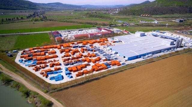 Grupul TeraPlast recuperează o parte importantă din pierderea înregistrată în primul trimestru