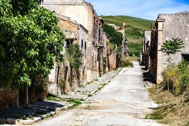 Case la doar 1 euro. Programul va fi extins. Se propune un sistem online, disponibil în mai multe limbi, în Italia