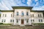 FOTO Castelul Cantacuzino-Ghica Deleni, la vânzare cu reducere de preț
