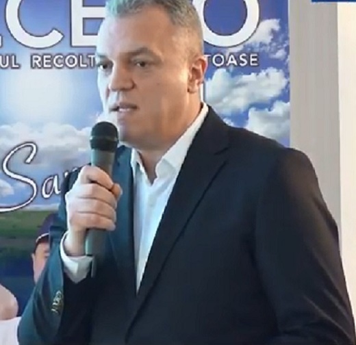 Vicențiu Cremeneanu s-a retras din acționariatul Alcedo, companie pe care a fondat-o în 1990 și a vândut-o în 2011 grupului japonez Sumitomo