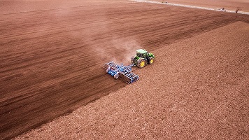 Potențialul agricol al României poate fi valorificat doar cu voință politică