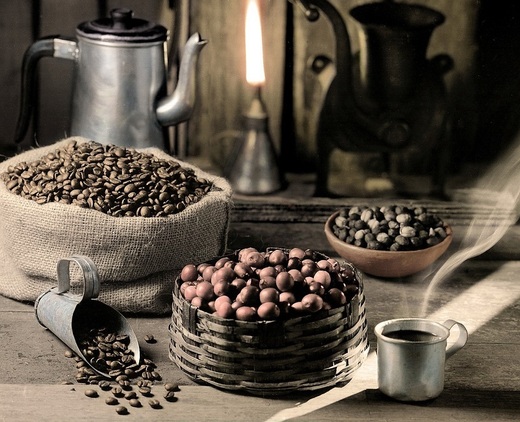 Lumea bea mai puțină cafea într-o perioadă în care angajații din birouri stau acasă