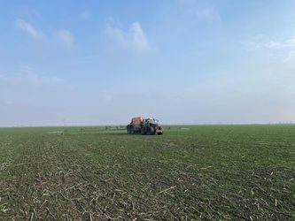 Tranzacție surpriză: Danezii de la Agri Invest, cu 3 ferme agricole și peste 10.000 hectare de teren agricol în România, vor să vândă afacerea pentru 100 milioane euro