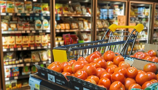 Ciolacu anunță ”un plan de măsuri concrete pentru a stopa creșterea prețurilor la alimentele de bază”