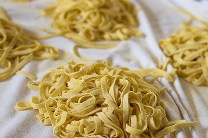 6,1 milioane de tone de paste produse anul trecut în UE, în valoare de 7,8 miliarde de euro