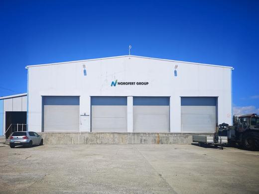 Profitul net al Norofert, producător de inputuri organice pentru agricultură, a scăzut cu 40% în primul semestru, la 1,85 milioane lei. Compania va construi o fabrică în Brazilia