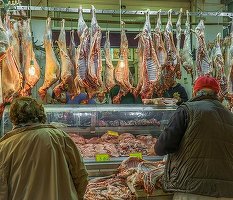 Inspectorii ANSVSA au găsit mai multe nereguli la unități din industria cărnii. Controalele făcute au vizat riscurile privind pesta porcină africană. Amenzi de 68.000 de lei