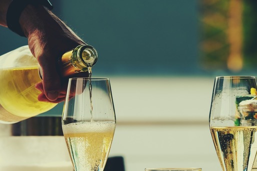 Producția mondială de vin cade la cel mai scăzut nivel din 1961 