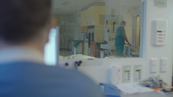 VIDEO&FOTO Perspectivă de la Viena: Medicii români sunt bine pregătiți, realizează operații de top, dar tratamentul post-operator este deficitar