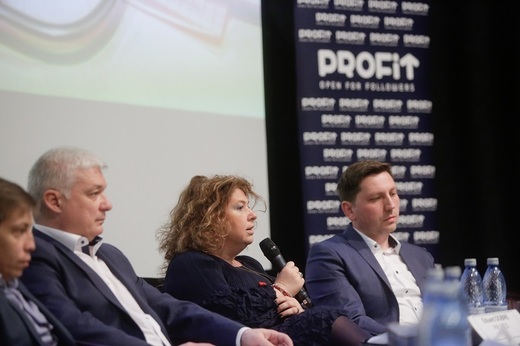 PROFIT HEALTH.forum Directorul Institutului Clinic Fundeni: Orice aș face, nu se mai vede; este o clădire veche de 50 de ani. Pentru prima dată simt că am obosit !