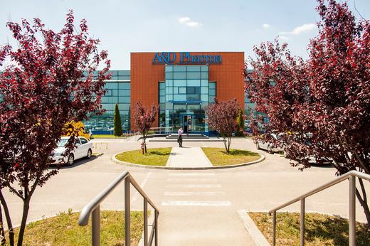 BRD si UniCredit Bank acordă un credit sindicalizat de peste 177 milioane de euro grupului farmaceutic A&D Pharma