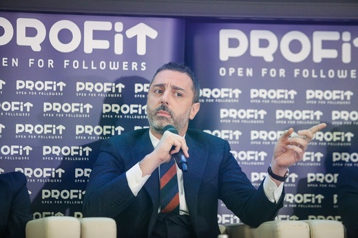 Profit Health.forum - Luca Militello, CEO Grupul Monza: Sistemul de sănătate public trebuie să funcționeze în colaborare cu sistemul privat, să-și unească forțele