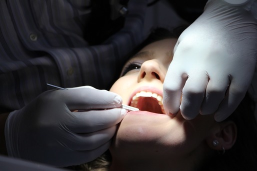 România, pe ultimul loc în UE după numărul vizitelor la stomatolog. Mai puțin de 2 din 10 români au mers la dentist în decurs de un an