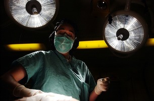 Decizie: Pensie de 75% din salariu pentru urmașii cadrelor medicale care mor în lupta cu COVID-19. Spor de 30% la salariu pentru medici